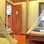 Cascada Verde Hostel