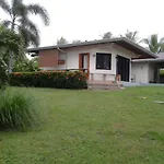 Oceanfront Gem At La Joya De Lagarto