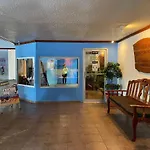 Fish Hook Marina Hotel