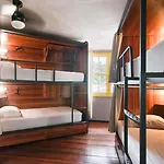 Slumber Party Tamarindo