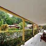 Espadilla Gardens Hotel