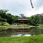 Macaw Lodge
