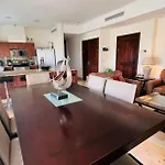 Acqua Residences