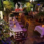 La Mansion Inn