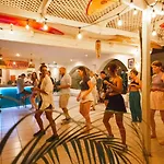 Zulu Surf Hotel Tamarindo