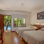 Hotel Boyeros