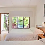 Hotel Boyeros
