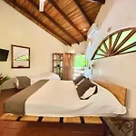Hotel Luna Llena