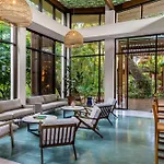 Botanika Osa Peninsula, Curio Collection By Hilton