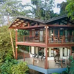 Tulemar Resort