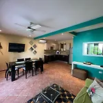 Tropical Gardens Suites And Apartments