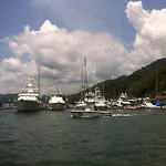 Fish Hook Marina Hotel