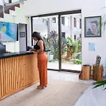 Paradise Bay Hotel Boutique