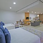 Paradise Bay Hotel Boutique