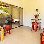 Hotel Villas Rio Mar