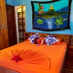 Las Caletas Lodge