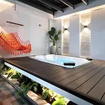 Amara House Arenal Central Location