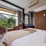 Hotel Arenal Kioro Suites & Spa