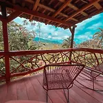 La Tigra Rainforest Lodge