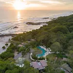 Hotel Nantipa - A Tico Beach Experience