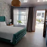 Hotel Mono Azul
