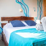 Argdivan Beach Hostel