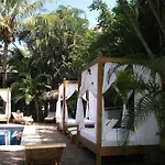 Copacabana Hotel And Suites (Adults Only)