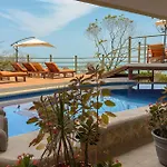 Issimo Suites (Adults Only)