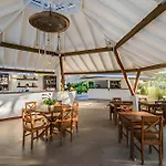 Mikado Natural Lodge
