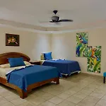 Casas Del Toro Playa Flamingo