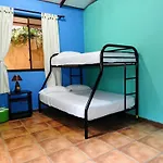 Casa Amigos By The Beach
