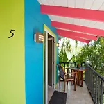 Tamarindo Village Hotel