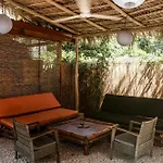 Hostel Dos Monos