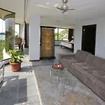 La Mansion Inn