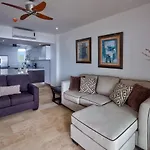 Breakwater Beachfront Condo 603