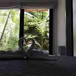 Green Sanctuary Hotel