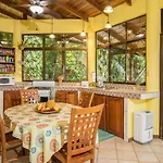 Kiskadee Casa