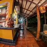 Casa Zen Guesthouse & Yoga Center