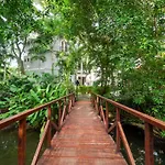 Luxury Pool View Beach Access - M16