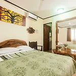 Cadillac Rock Beach Hotel