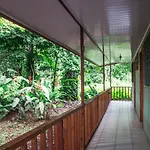 Drake Bay Backpackers