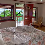 Cotingas Ocean View