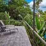 Hotel Nahua