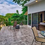 Hotel Nahua