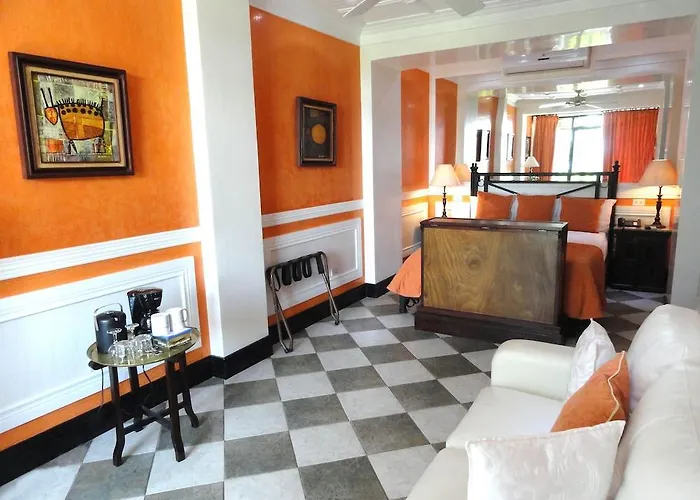 Villa Caletas
