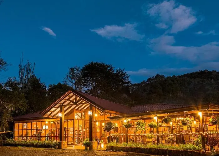 Hotel De Montana Suria