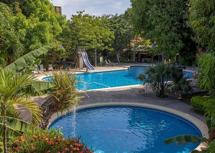 Hotel Boyeros