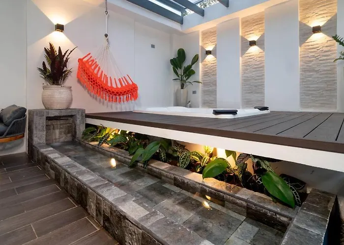 Amara House Arenal Central Location