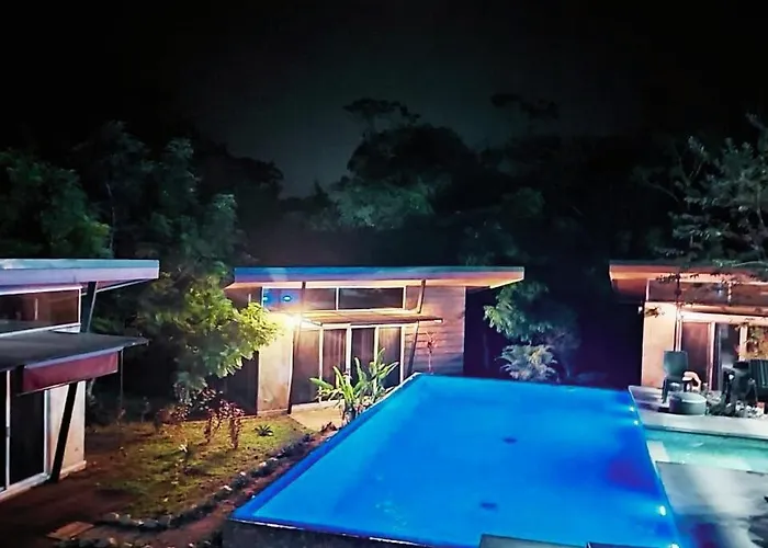 Hotel Y Restaurante Colonial Caribe