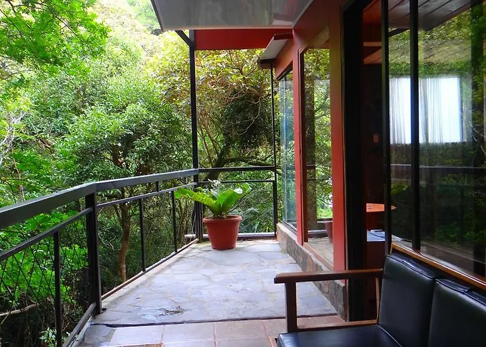 Manakin Lodge Monteverde Costa Rica